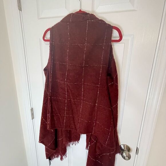 Express poncho cardigan kimono shrug maroon one size. - Picture 2 of 3